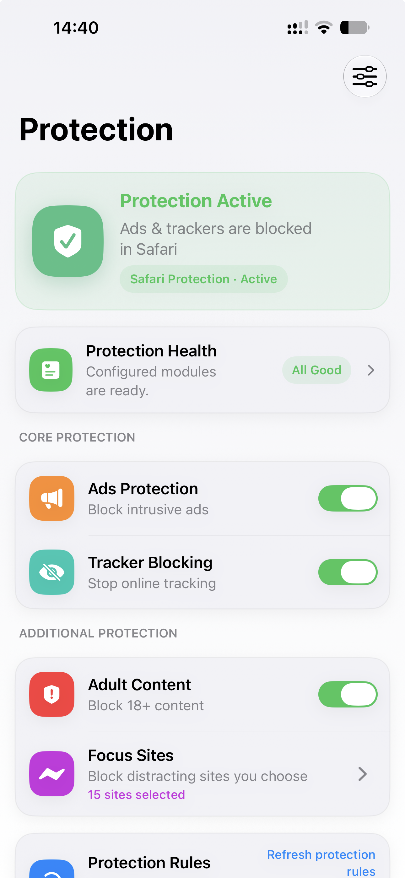 Protection screen showing active Safari protection and configurable modules